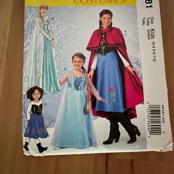 Frozen Elsa Costume and Build-a-Bear - Picture 5 of 7